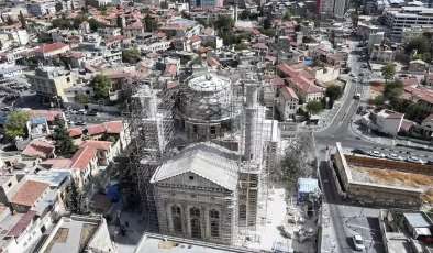 Kurtuluş Camisi’nin Yıkılan Kubbesi Tamamlandı