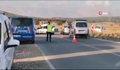 Kahramanmaraş’ta Otomobil ve Traktör Çarpıştı: 1 Ölü, 3 Yaralı